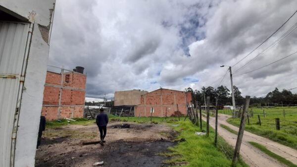 ARRIENDO BODEGA EN UBATE - Imagen 7