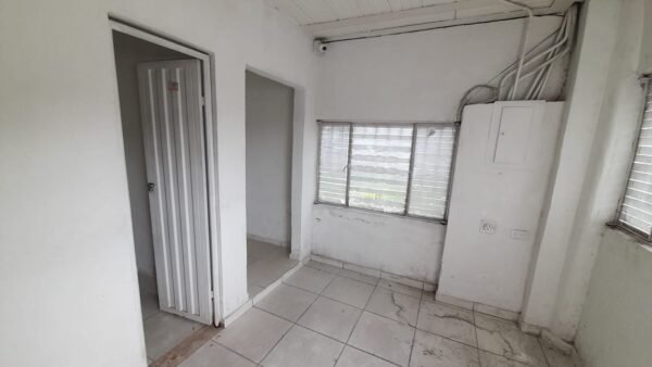 ARRIENDO BODEGA EN UBATE - Imagen 8