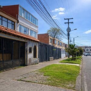 CASA EN VENTA EN JJ VARGAS